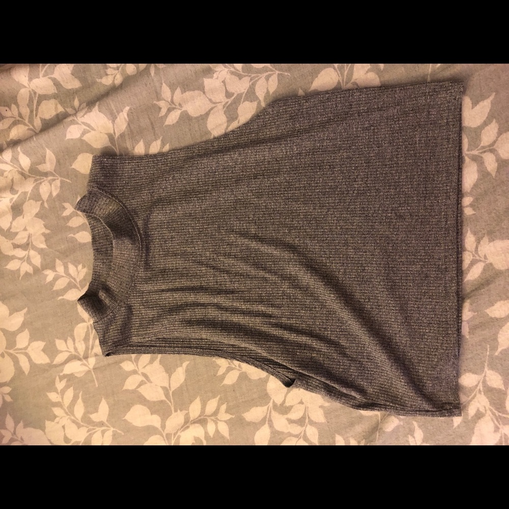 Gray crop top